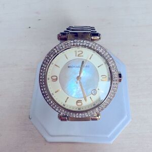 Women's Michaell Kors Parker Watch, Crystal Accents, MK-5089 new battery